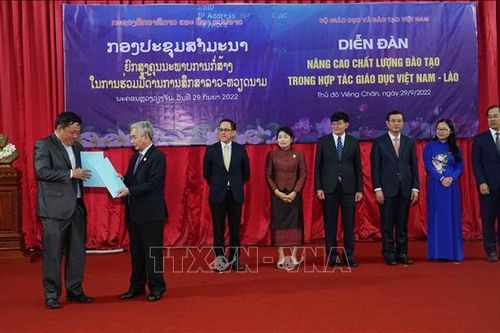Thúc đẩy hợp tác giáo dục giữa Việt Nam và Lào