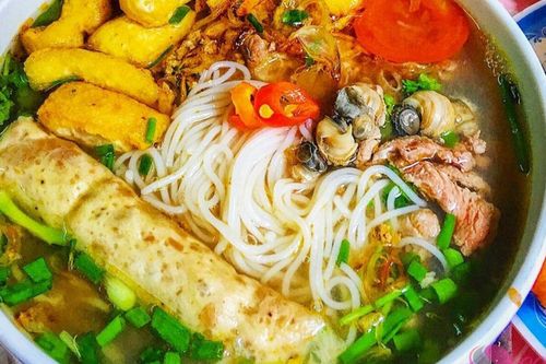 Bún riêu Hà Nội và Sài Gòn - sự khác nhau giữa ẩm thực hai miền