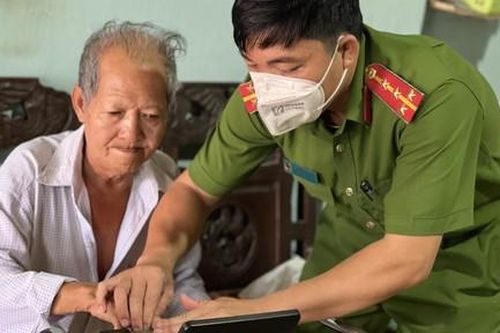 Công an quận Bình Thạnh: Ngày càng được nhân dân tin yêu