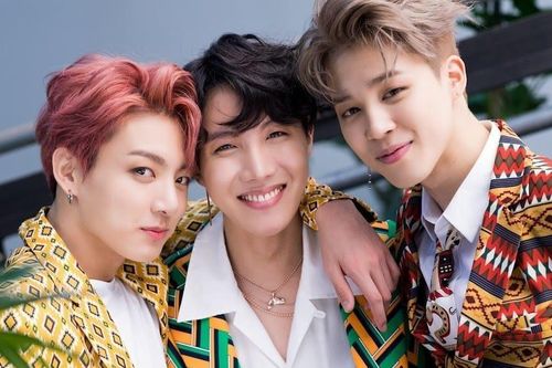 Tìm ra người lăng mạ, phỉ báng BTS