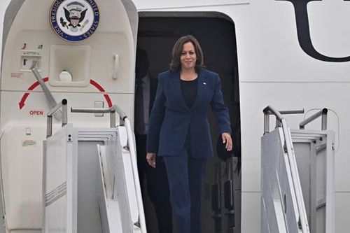 Kamala Harris thăm DMZ sau vụ thử tên lửa của Triều Tiên
