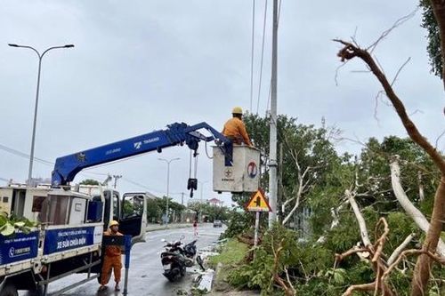 Miền Trung đối mặt nguy cơ mưa bão dồn dập cuối năm