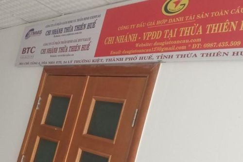 Tổ chức đấu giá tài sản công rồi 'xù' luôn tiền đặt trước