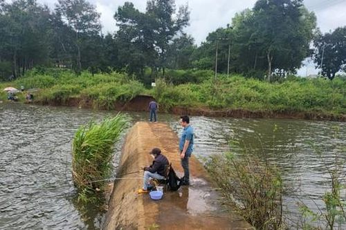 Gia Lai: Vỡ đập tràn ngăn chia 2 hồ của Biển Hồ
