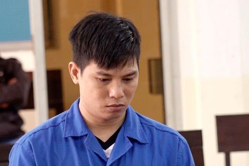Anh trai bị đâm tử vong trong lúc ngăn em ruột đuổi chém mẹ