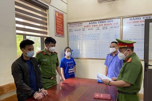 Gã cha dượng đồi bại bị cắt 'của quý' ở Sơn La bật khóc xin giảm án cho vợ