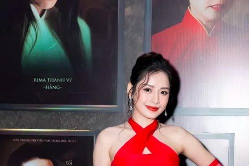 Chi Pu, Anh Thư 'đốt mắt' fan trên thảm đỏ công chiếu phim 'Mười: Lời nguyền trở lại'