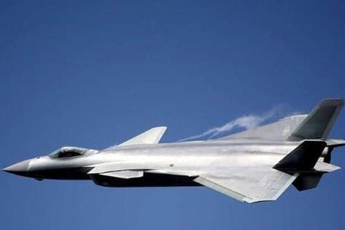 'Mãnh long' J-20 của Trung Quốc xuất hiện quanh eo biển Đài Loan