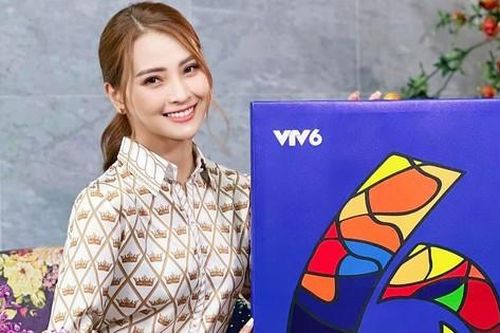 Showbiz 30/9: MC Huyền Trang rời VTV6