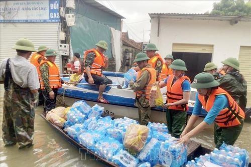 Nghệ An: Hỗ trợ, bảo đảm lương thực, nước uống cho người dân trong vùng bị ngập