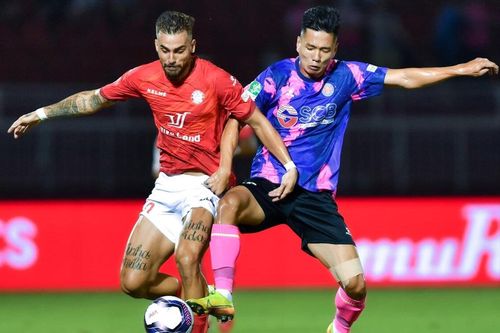 'Derby nhà giàu' và cuộc đua chống xuống hạng bằng thưởng tiền tỷ