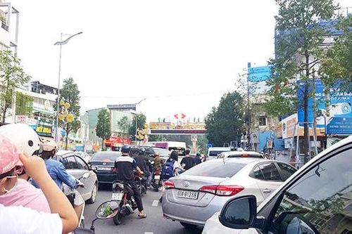Bảo vệ an toàn đường đến trường và về nhà