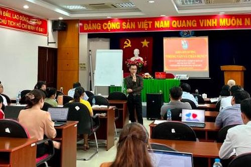 Bồi dưỡng kỹ năng viết bài phỏng vấn và chân dung