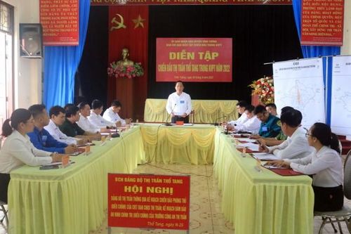 Vĩnh Phúc: Diễn tập chiến đấu phòng thủ Thị trấn Thổ Tang xếp loại xuất sắc