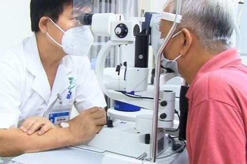 100 người bệnh khó khăn từ các tỉnh thành sẽ được phẫu thuật đục thủy tinh thể miễn phí