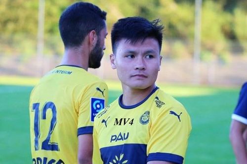 Quang Hải vượt trội sao Thái Lan ở Ngoại Hạng Anh trong trò chơi điện tử