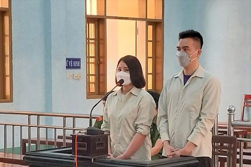 'Nổ' quen biết với nhiều lãnh đạo để lừa đảo, đôi nam nữ lãnh án