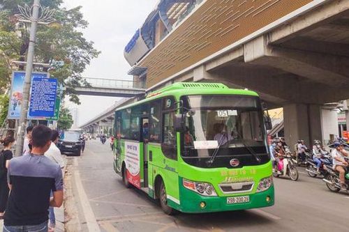 Sản lượng xe buýt đang phục hồi và tăng trưởng trở lại