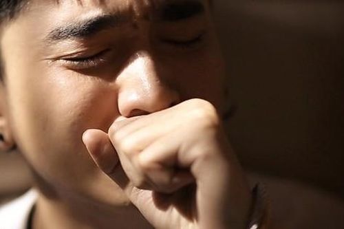Nghe lời thú nhận của bạn gái trước ngày về 'sống thử', nam thanh niên sốc nặng đòi chia tay
