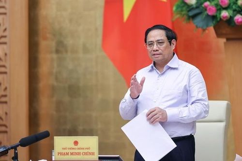 Thủ tướng: Đẩy mạnh xuất khẩu, giải ngân đầu tư công