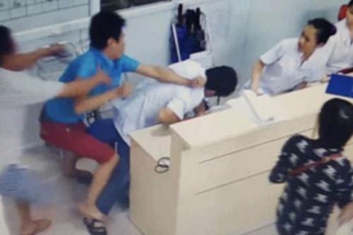 Cần nghiêm trị những kẻ hành hung y, bác sĩ