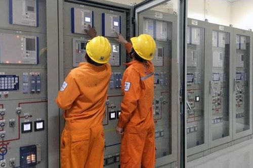 PC Quảng Ngãi: Đã cấp điện trở lại cho 100% khách hàng sau bão số 4