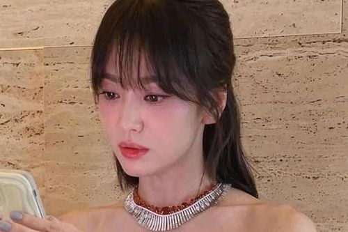 Song Hye Kyo ăn gian tuổi tác