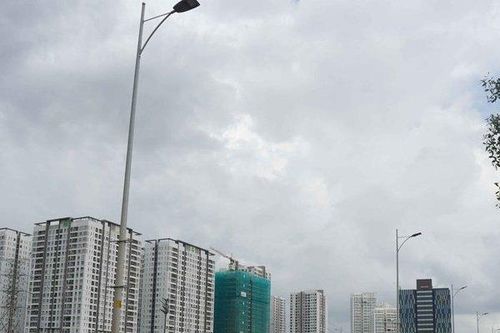Những tuyến đường 'dày đặc' cao ốc, chung cư tại Tp.HCM Bài 2: Hàng chục cao ốc chen nhau trên tuyến đường cửa ngõ Tây Nam Tp.HCM