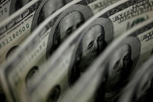 Du khách đến Mỹ 'bóp' hầu bao vì đồng USD tăng