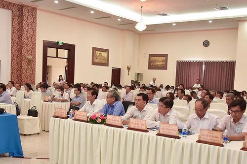 Hội thảo 'Hỗ trợ nông dân tiêu thụ nông sản – Vai trò và nhiệm vụ của Hội Nông dân'