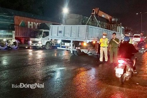 Luyện kỹ năng an toàn cho con trước khi để con tự đi học