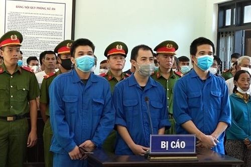 Nhóm thợ hút hầm cầu 'chia' nhau 37 năm tù vì tội giết người
