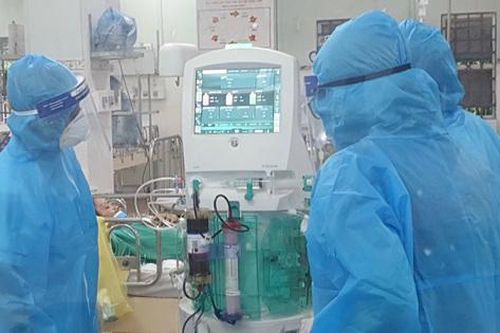 Sáng 1/10: Hơn 100 bệnh nhân COVID-19 nặng đang thở oxy, tiếp tục đẩy nhanh tiêm vaccine