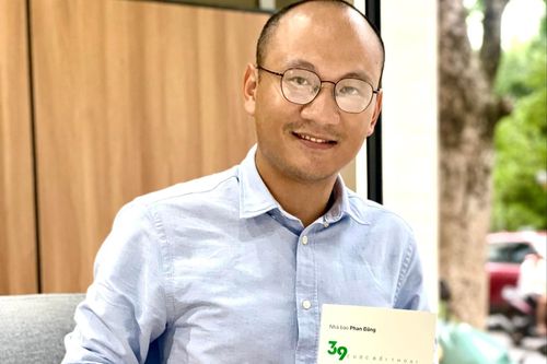 Phan Đăng: 'Các bạn trẻ hãy lấy học tập làm niềm vui'