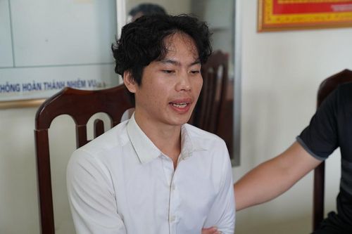 Bắt đối tượng dùng dao tấn công hai chiến sĩ công an