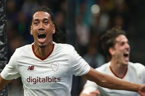 'Smalling là hậu vệ xuất sắc nhất nước Anh, nên được dự World Cup'