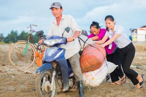 Cam kết từ TYM: 'Đồng hành - Tiếp bước' vì phụ nữ Việt Nam