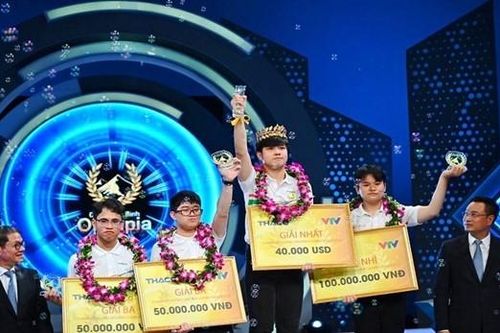 Thái Bình: Đặng Lê Nguyên Vũ vô địch Đường lên đỉnh Olympia năm 2022