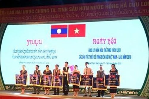 Hợp tác phát triển du lịch Việt – Lào