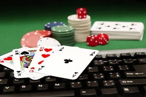 Người phụ nữ U70 ở Hà Nội bị bắt vì đánh bạc online