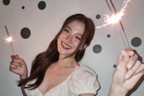'Ngọc nữ Thái Lan' Baifern đón sinh nhật tuổi 30, nhan sắc như gái 20