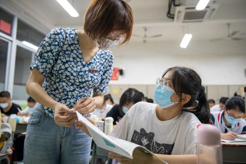 Giáo viên Trung Quốc khủng hoảng sức khỏe tâm thần