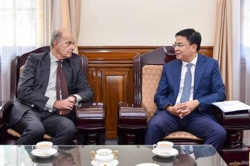 Thứ trưởng Ngoại giao Phạm Quang Hiệu tiếp đại diện Cao ủy Liên hợp quốc về người tị nạn