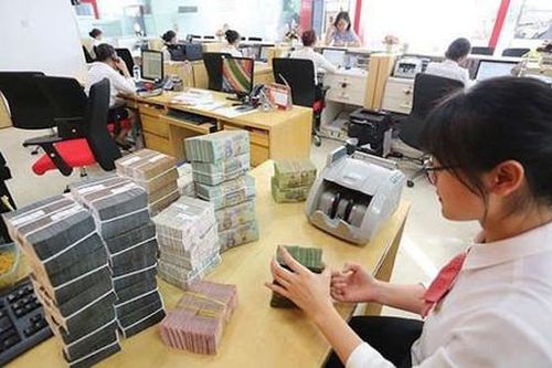Bất chấp ngân hàng 'siết' van tín dụng bất động sản vẫn tăng gần 15%