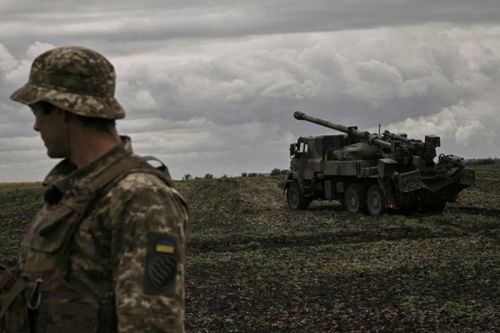 Pháp và Đức hỗ trợ thêm vũ khí cho Ukraine