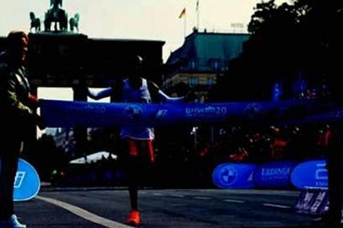 Vận động viên marathon vĩ đại nhất của thời hiện đại