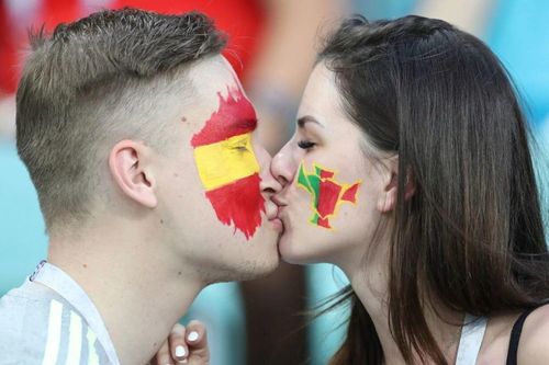 Nạn nhân bị quấy rối ở World Cup 2022 có thể đi tù nếu tố cáo