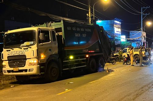 Thanh niên 20 tuổi bị xe chở rác cán tử vong ở TP.HCM