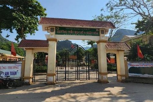Đề nghị kỷ luật hiệu trưởng cầm cố sổ đỏ trường học ở Quảng Bình