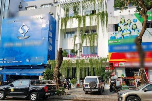 Tạm đình chỉ cơ sở mầm non Elm School để xác minh hành vi bạo hành trẻ